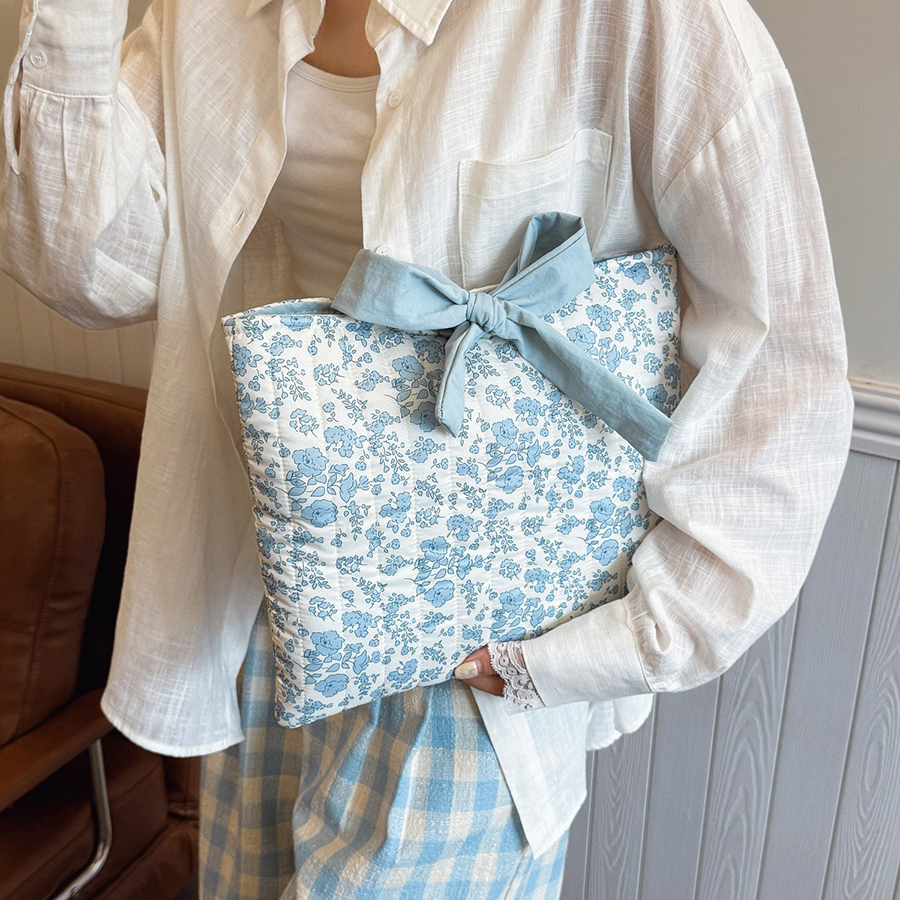1PC Floral Quilted Makeup Bag with Bow  Large Capacity Multifunctional Practical lightweight College Style Unsealed Lined